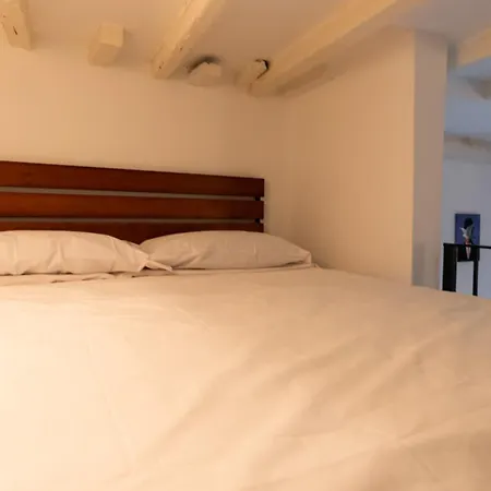 Exclusive - Magritte Style Apartamento Lecco